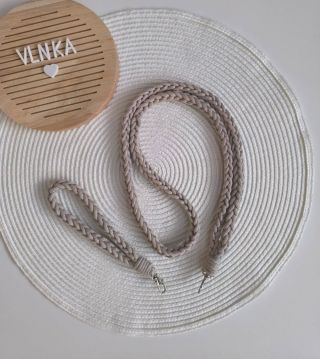 Krásny a praktický doplnok, vďaka ktorému budeš mať ruky voľné a mobil stále pri sebe ✨️ Háčkovaný popruh na mobil,...